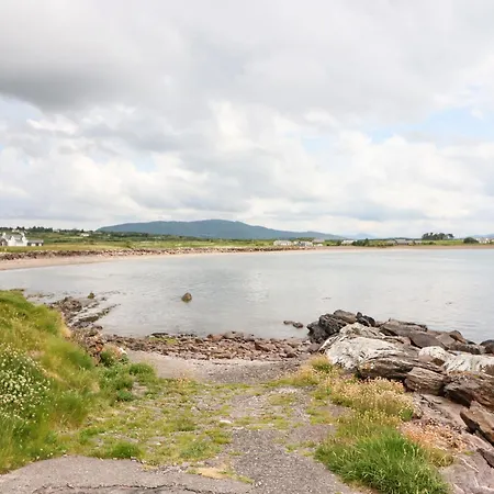 Meeligolleen Holiday home