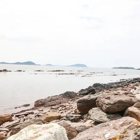 Meeligolleen Holiday home *